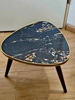 Set bijzettafels - Hout, formica - Twee vintage, Antiek en Kunst