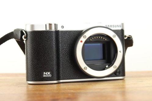 Samsung NX3000, 20.3MP, Wifi, Kantelbaar scherm, Retro look, Audio, Tv en Foto, Fotocamera's Digitaal