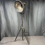 Staande lamp - Designer, Urban, Verstelbaar. - Metaal -