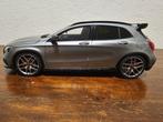 GT Spirit 1:18 - Modelauto - Mercedes-AMG GLA 45 - Dealer, Nieuw