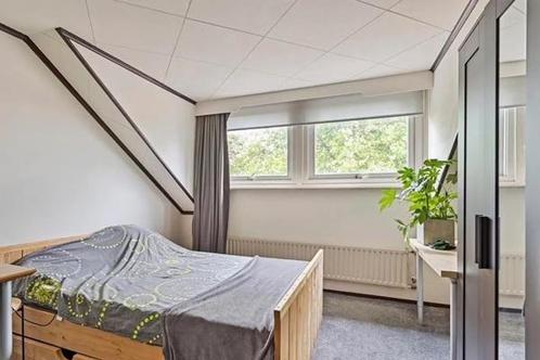 Huis Laarstraat in Tilburg, Huizen en Kamers, Huizen te huur, Via bemiddelaar, Noord-Brabant, Overige soorten