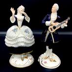 Royal Dux, Bohemia - Rococo Couple (2 pcs) - Gilded Isis -, Antiek en Kunst