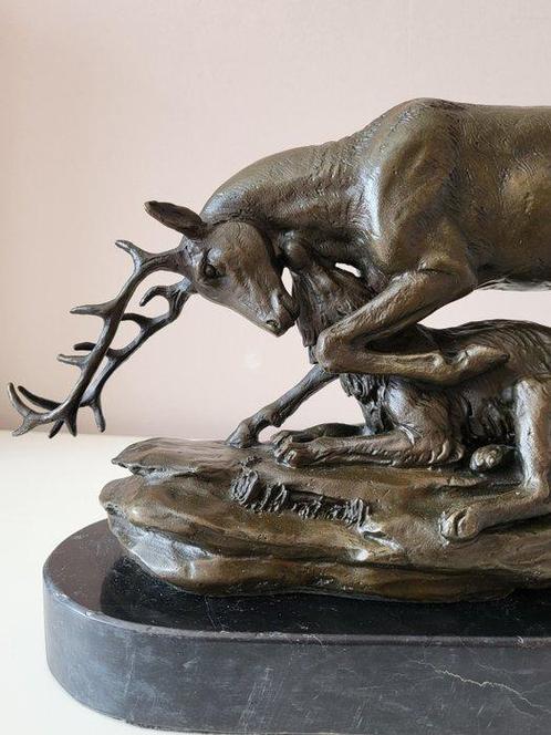 Daprès Pierres Jules Mene - sculptuur, Cerf attaqué par un, Antiek en Kunst, Antiek | Keramiek en Aardewerk