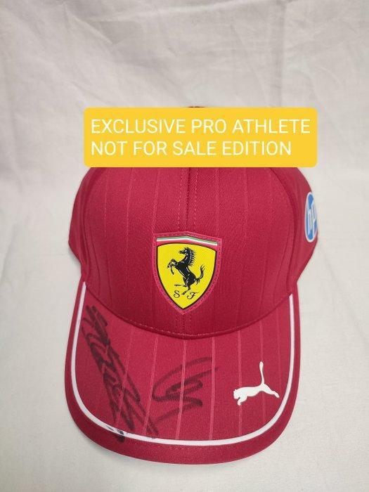 Ferrari HP - Leclerc & Hamilton - 2025 - Honkbalpet, Verzamelen, Automerken, Motoren en Formule 1