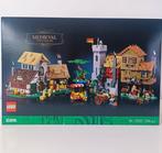 Lego Set - 10332 - Icons - Medieval Town Square, Nieuw