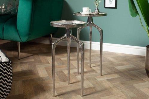 Set van 2 bijzettafels ABSTRACT 60cm zilverkleurig metaal, Huis en Inrichting, Tafels | Sidetables, Ophalen of Verzenden