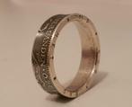 Handgemaakte ring uit zilveren Wilhelmina gulden uit 1940
