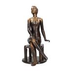 sculptuur, Model op kruk - 50 cm - Brons, Marmer, Antiek en Kunst