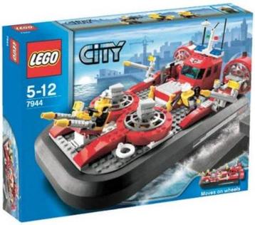 LEGO City Fire Hovercraft - 7944 (Nieuw) beschikbaar voor biedingen