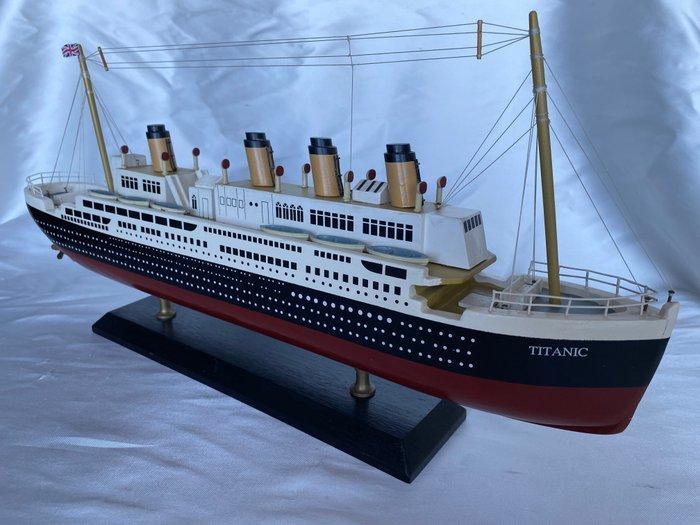 Maritieme objecten - Vintage maquette van de Titanic gemaakt, Antiek en Kunst, Curiosa en Brocante