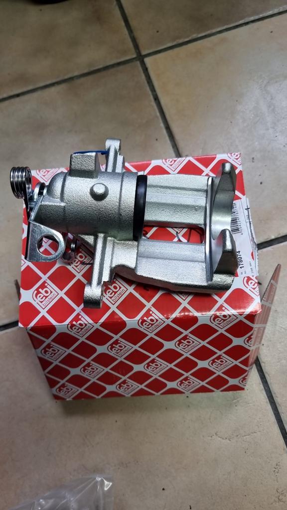 VW Transporter T5 Remklauw links Achter Nieuw Febi, Auto-onderdelen, Carrosserie en Plaatwerk