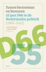 Tussen bestormen en besturen 9789024441440, Verzenden, Gelezen