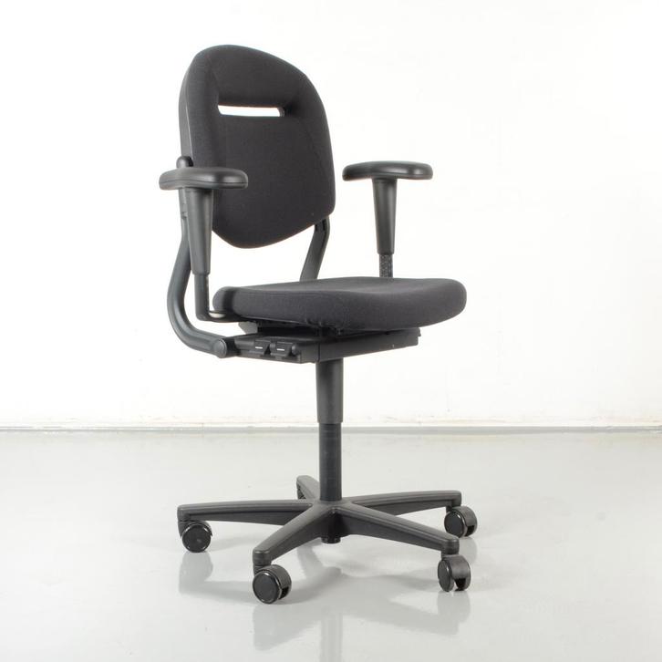Ahrend 220 bureaustoel, antraciet, 2D armleggers, Zakelijke goederen, Kantoor en Winkelinrichting | Kantoormeubilair en Inrichting