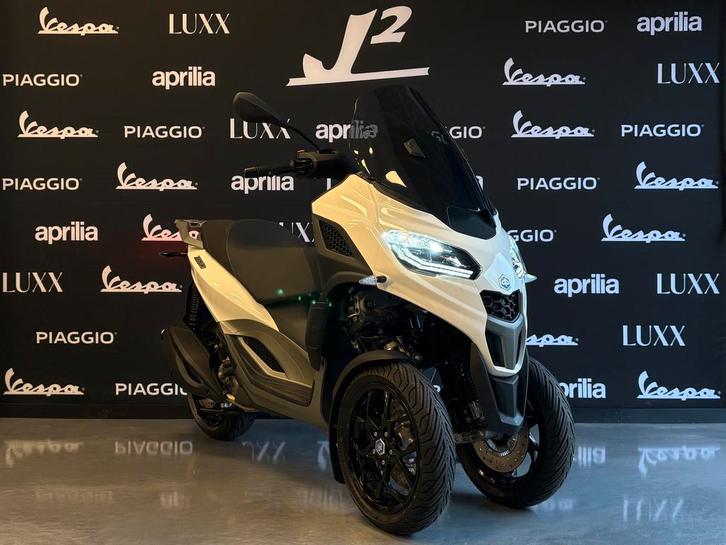 Piaggio MP3 310 HPE Nieuw, Motoren, Motoren | Piaggio, Scooter, Minimaal motorrijbewijs A2, 1 cilinder, 12 t/m 35 kW, Ophalen of Verzenden