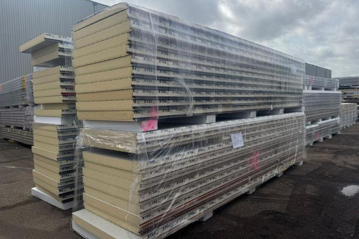 Sandwich wandpanelen 100mm Falk | € 20,- p/m2, Doe-het-zelf en Verbouw, Platen en Panelen, Zo goed als nieuw, 100 mm of meer, Overige materialen