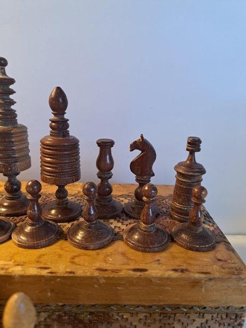 Schaakspel - Antiek uniek schaakspel + opbergkist < king 10, Antiek en Kunst, Curiosa en Brocante
