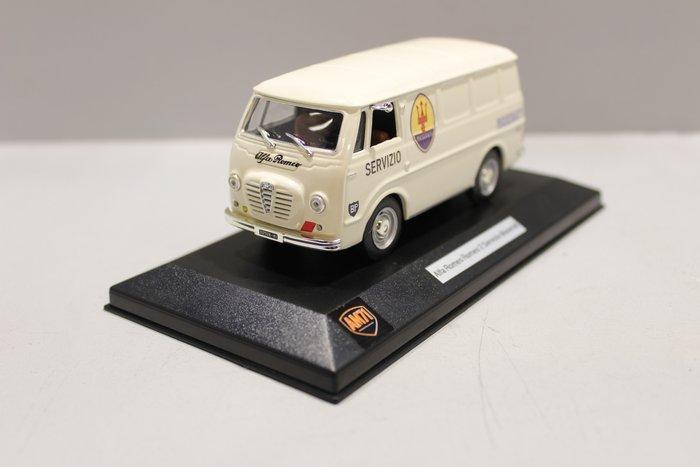 AM.71 1:43 - Modelauto - Alfa-Romeo Romeo 2 service Maserati, Hobby en Vrije tijd, Modelauto's | 1:5 tot 1:12