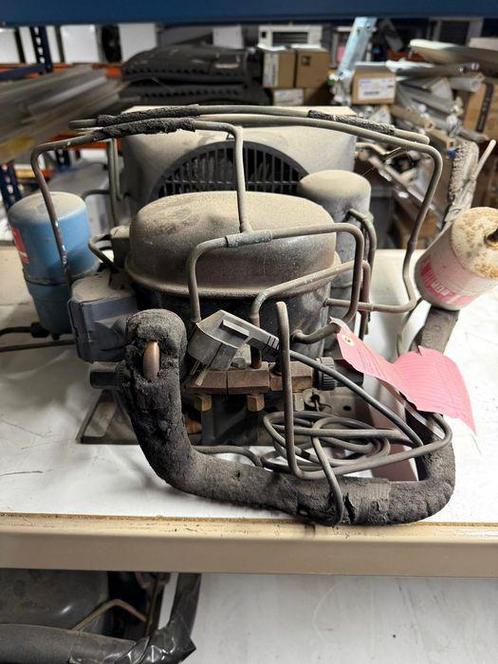 Koelmotor Lunite AEZ4430Y, R134A, Zakelijke goederen, Kantoor en Winkelinrichting | Onderdelen