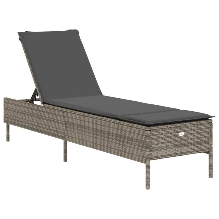 Ligbed met Kussen - Grijs | Tweedekansje | 67% Korting, Tuin en Terras, Ligbedden, Verstelbaar, Nieuw, Rotan, Ophalen of Verzenden