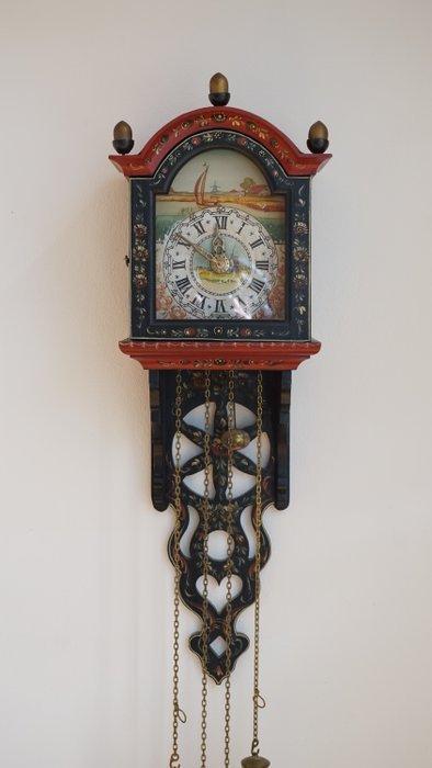 Friese kortstaartklok - Antiek Hout - 20th century -, Antiek en Kunst, Antiek | Overige Antiek