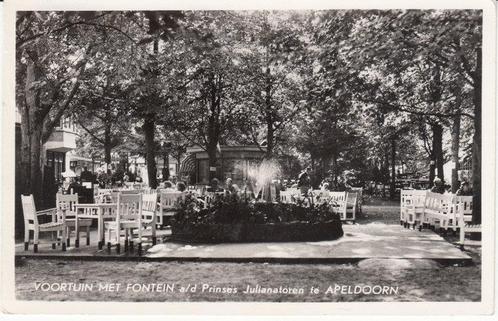 APELDOORN - Voortuin met Fontein a/d Prinses Julianatoren, Verzamelen, Ansichtkaarten | Nederland, Verzenden