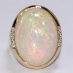 Ring - 14 karaat Geel goud -  14.60ct. tw. Opaal - Diamant -