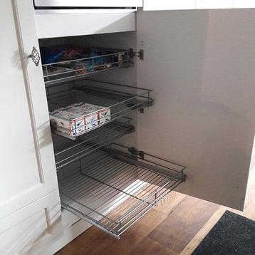 Uittrekmand/Binnenlade met geleiders van Kesseböhmer beschikbaar voor biedingen