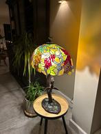 Staande lamp - Glas in lood met metale voet. - Enorme