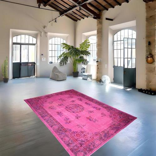 Verbluffend XL roze vintage - Vloerkleed - 328 cm - 230 cm -, Huis en Inrichting, Stoffering | Tapijten en Kleden