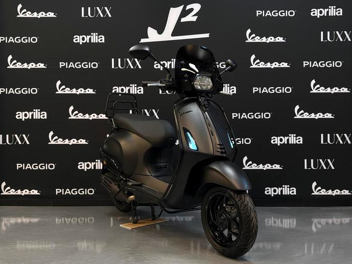 Vespa Sprint | Brom | 2025 | 0 km | Nieuw | ACTIEPRIJS, Fietsen en Brommers, Scooters | Vespa, Maximaal 45 km/u, Overige modellen