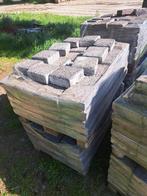 ongeveer 100m2  koperslagtegels Koperslakkeien op pallet, Gebruikt