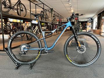 Nieuwe Orbea Oiz H30 L & XL op voorraad beschikbaar voor biedingen