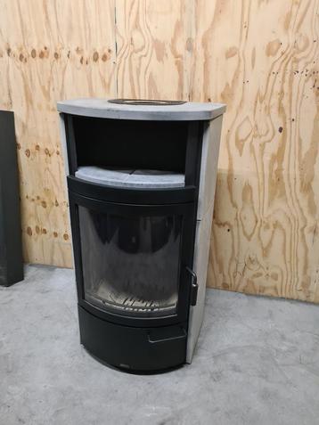 PRACHTIGE SPEKSTEEN HOUTKACHEL HARK 17F beschikbaar voor biedingen