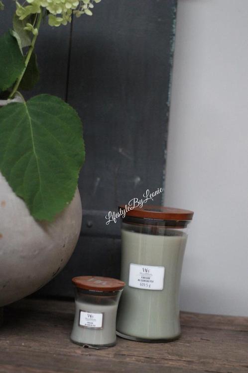 WoodWick Fireside medium, Huis en Inrichting, Woonaccessoires | Kandelaars en Kaarsen, Nieuw, Ophalen of Verzenden