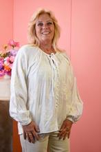 Blouse geborduurd detail roomwit, Kleding | Dames, Blouses en Tunieken, Ophalen of Verzenden, Nieuw
