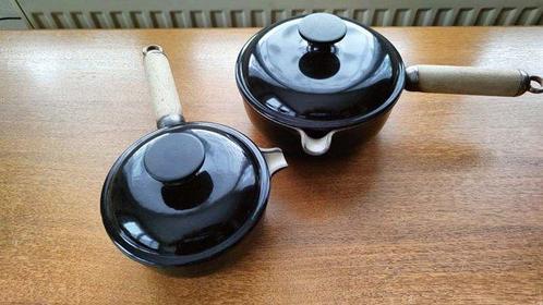 Le Creuset - Steelpan (2) - geëmailleerd gietijzer - maten, Antiek en Kunst, Antiek | Keukenbenodigdheden