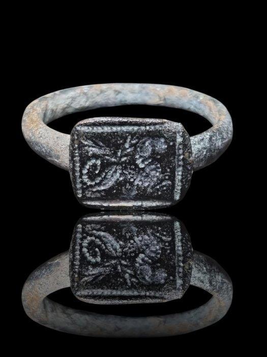 Oud-Romeins Rare Bronze Lion Seal Ring (Zonder Minimumprijs), Sieraden, Tassen en Uiterlijk, Antieke sieraden