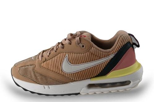 Nike Sneakers in maat 38 Beige | 10% extra korting, Kleding | Dames, Schoenen, Beige, Gedragen, Sneakers of Gympen, Verzenden