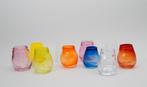 Willem Heesen (1958) 10 lage drinkglazen diverse kleuren, Antiek en Kunst, Antiek | Glas en Kristal