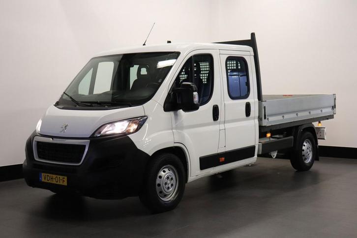 Peugeot Boxer 2.2 BlueHDi L3 Openlaad Dubbel Cabine EURO 6, Auto's, Bestelauto's, Onderhoudsboekje, Lease, Zwart, Handgeschakeld