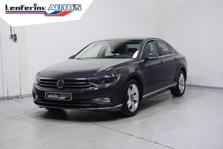 VW Passat 1.5 TSI 150pk DSG 2020 7.119 km NAP 1e Eig., Auto's, Volkswagen, Origineel Nederlands, Onderhoudsboekje, Te koop, Handgeschakeld