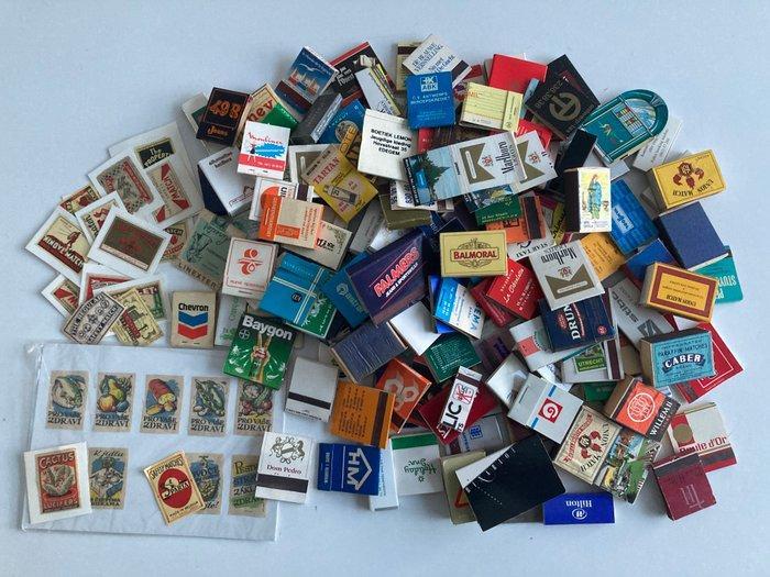 Themacollectie - Lot vintage luciferdoosjes, etiketten en, Antiek en Kunst, Antiek | Speelgoed