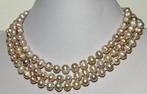 Lange collier van grijze parels met natuurlijke roze glans,