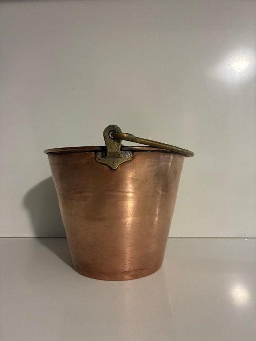 Emmer - Koper - Oude koperen emmer, Antiek en Kunst, Curiosa en Brocante