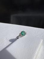 Ring - 18 karaat Witgoud - 1.08ct. tw. Smaragd - Diamant -, Nieuw