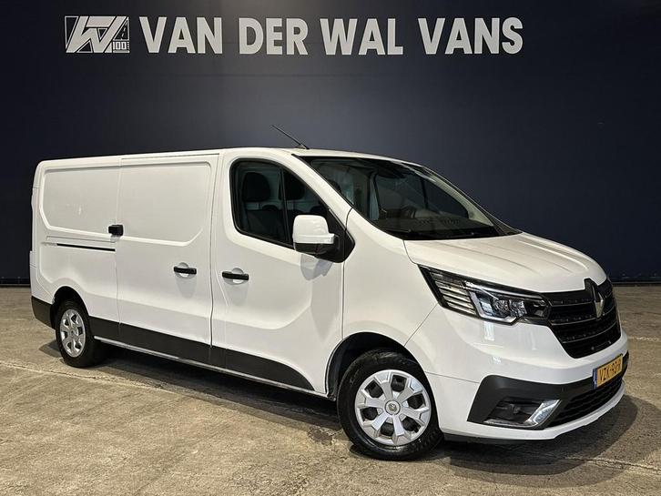 Renault Trafic 2.0 dCi 131pk L2H1 Euro6 Airco | Navigatie |, Auto's, Bestelauto's, Dealer onderhouden, Lease, Zwart, Handgeschakeld
