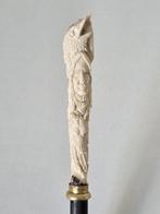 Dierentotem Indiaan Handsnijwerk op zilveren 925