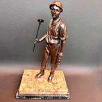 1920's Sculptuur van een mijnwerker (34 cm hoog/ 3,4 kg) -