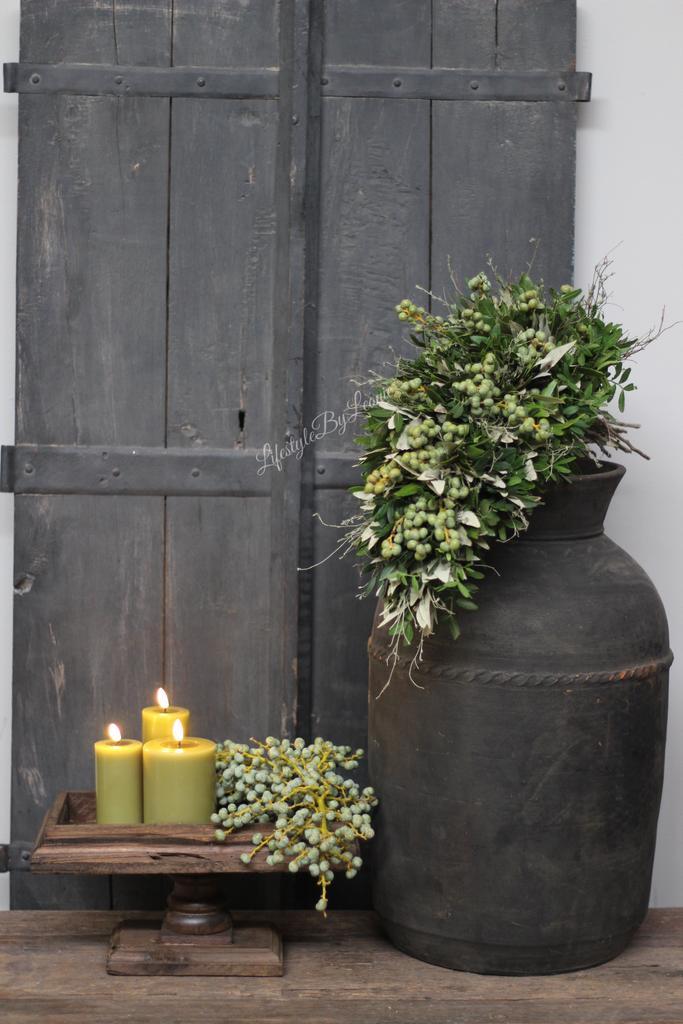 Wax LED kaars Olive 10 x 5 cm, Huis en Inrichting, Woonaccessoires | Kandelaars en Kaarsen, Nieuw, Ophalen of Verzenden