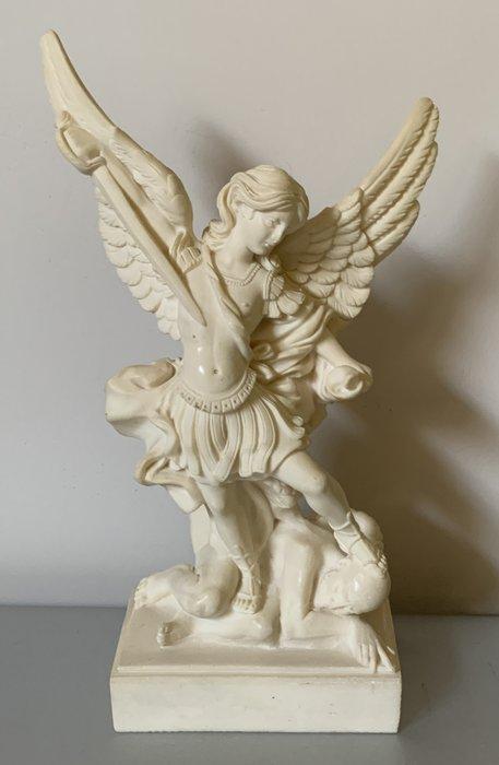 Beeld, Aartsengel Michaël en draak, H. Familie, Pieta - 29, Antiek en Kunst, Antiek | Boeken en Bijbels